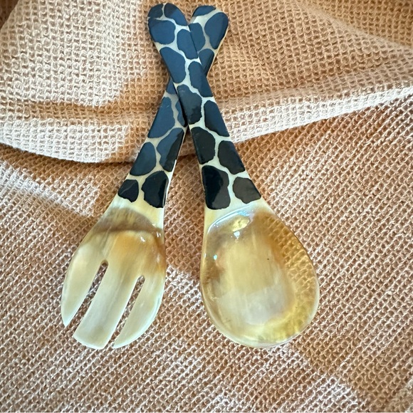 Other - Decorative Charcuterie Servers Giraffe Color